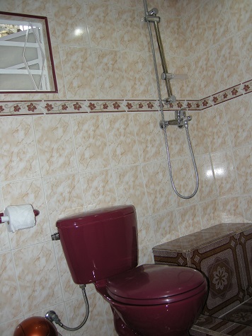 'Bathroom 1' Casas particulares are an alternative to hotels in Cuba.